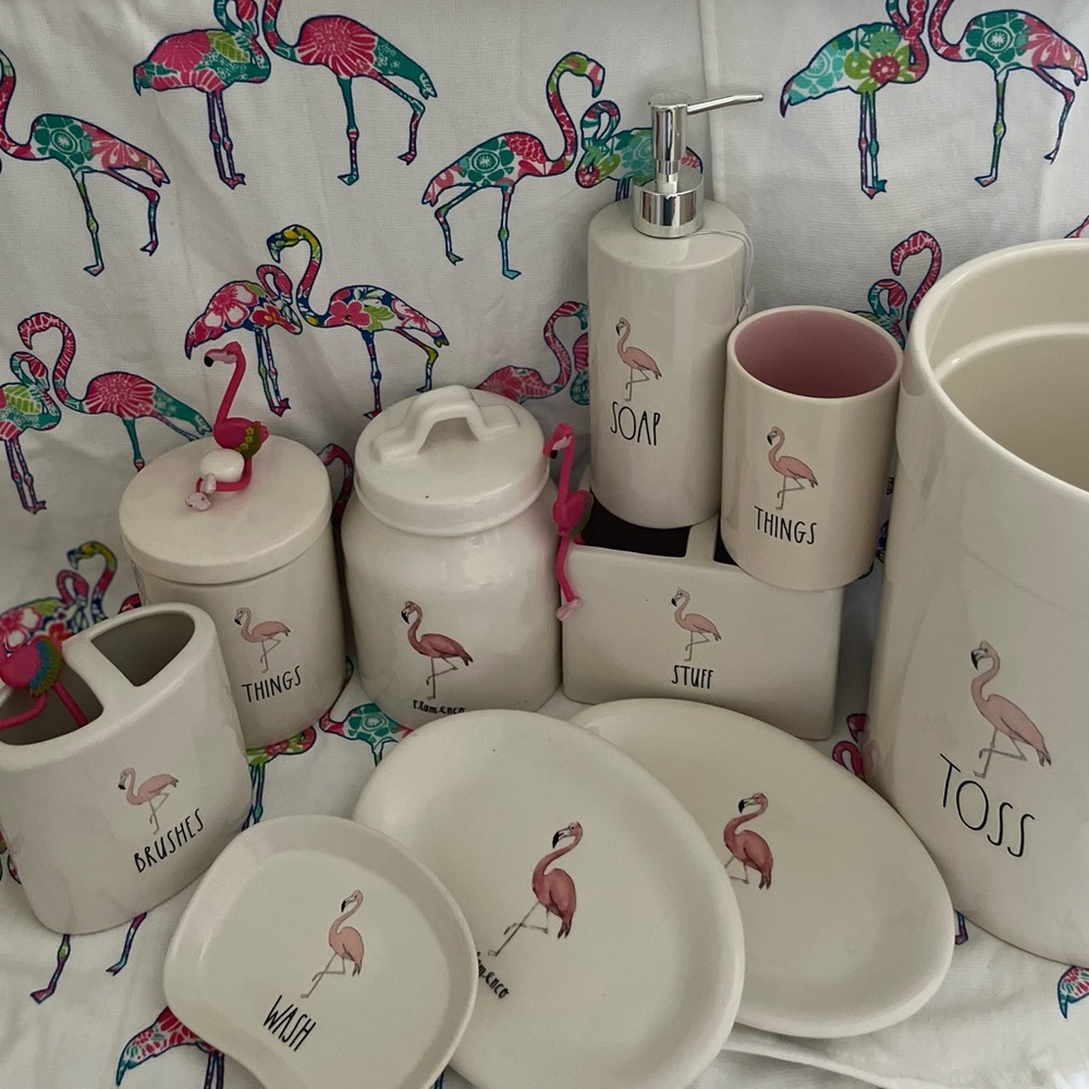 Rae Dunn rare flamingo 10 piece.